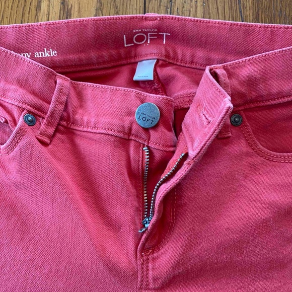 Women's Petite 4P Modern Skinny. Salmon color - Picture 4 of 7